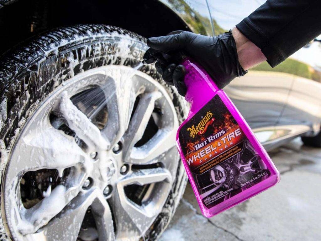 Meguiars-Hot-Rims-Wheel-Tire-Cleaner2