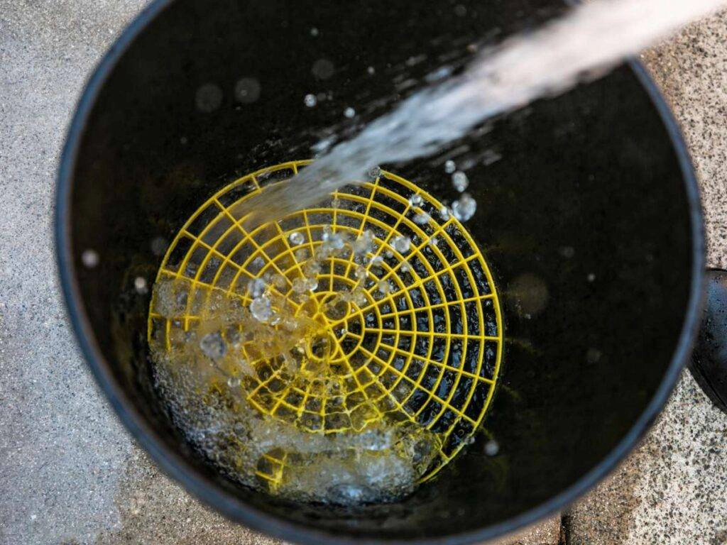 Meguiars-Grit-guard4