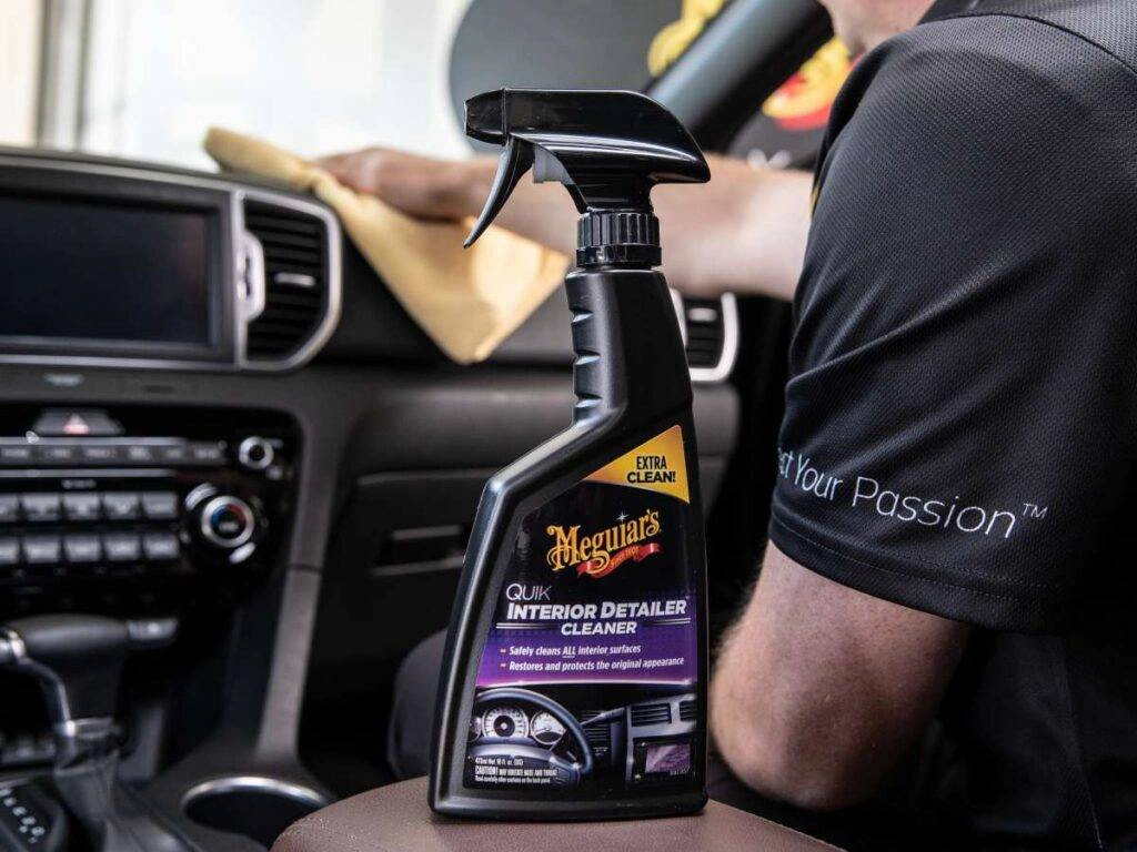 Meguiars-Quik-Interior-Detailer-Cleaner4