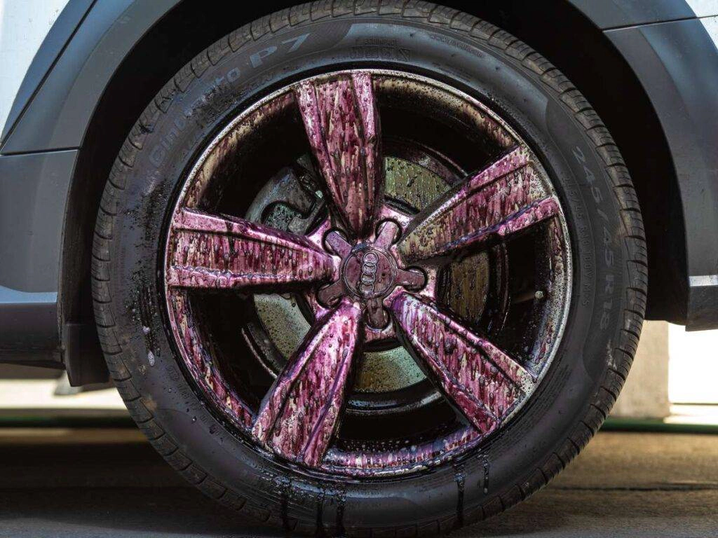 Meguiars-Ultimate-All-Wheel-Cleaner3