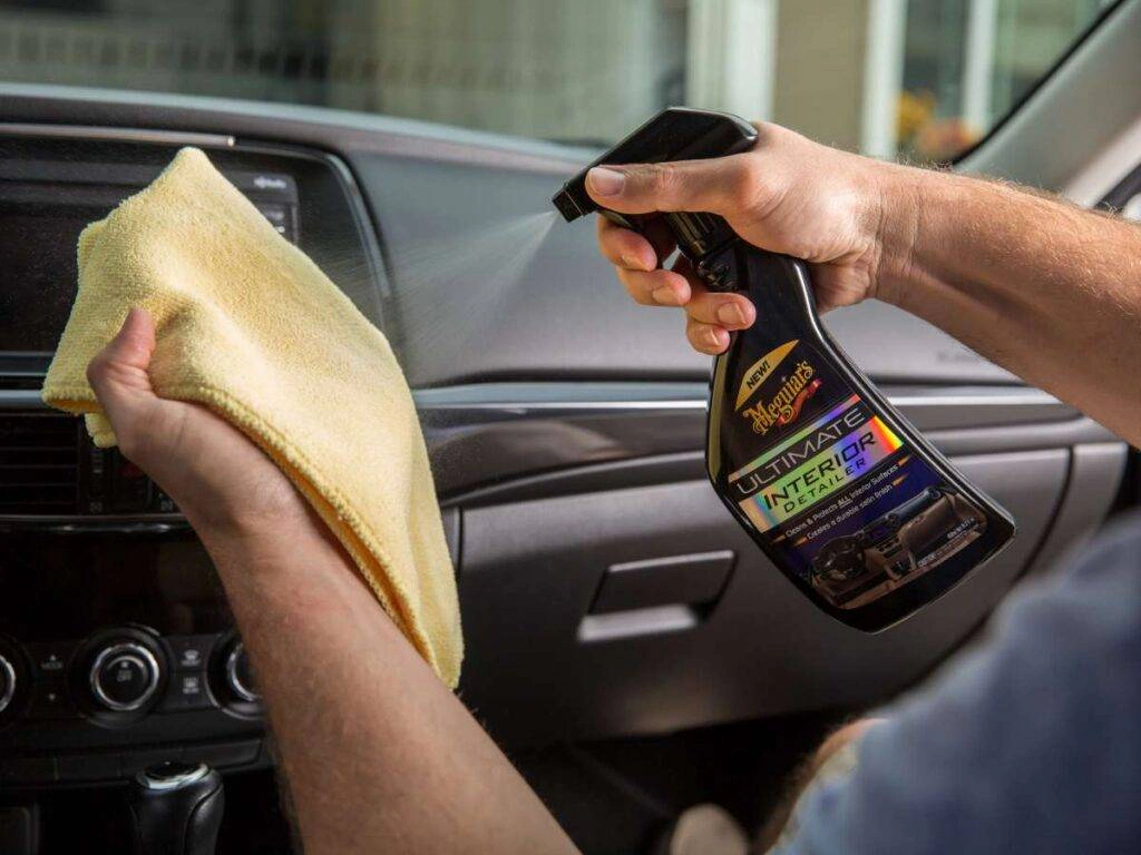 Meguiars-Ultimate-Interior-Detailer3
