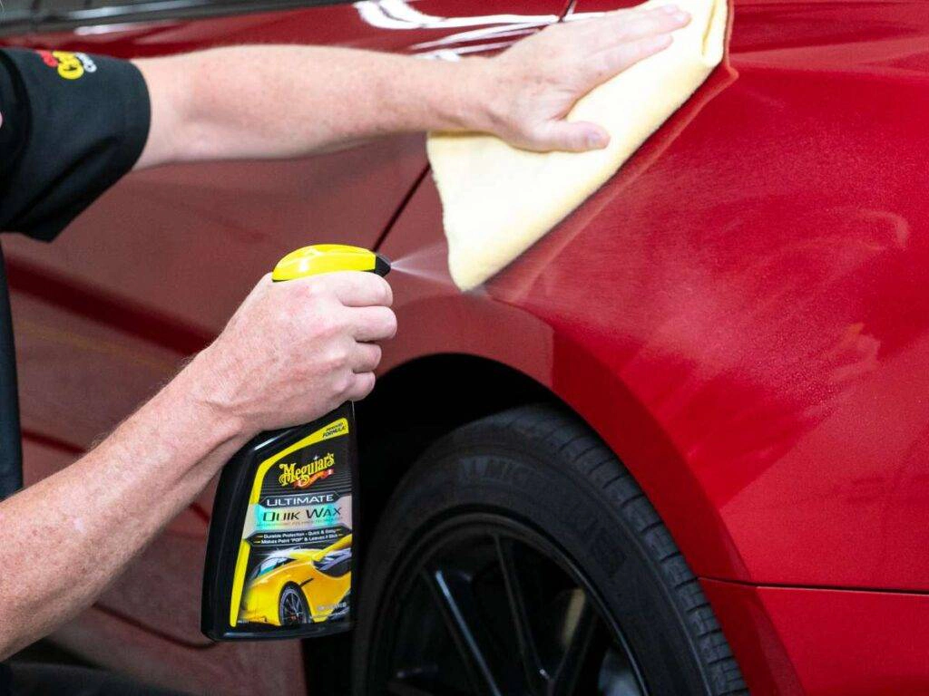 Meguiars-Ultimate-Quik-Wax4
