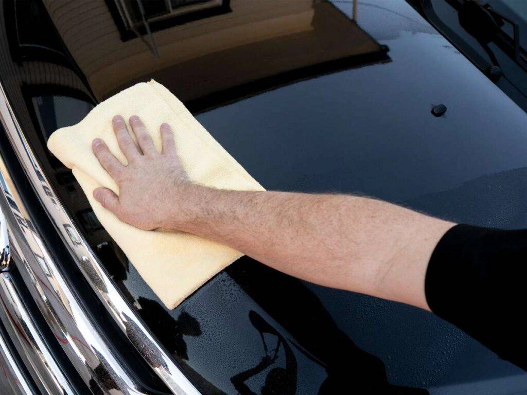 Meguiars-Ultimate-Waterless-Wash-Wax3