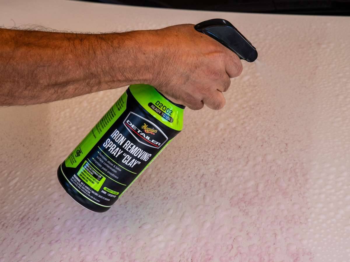 Meguiars-Iron-Removing-Spray-Clay2