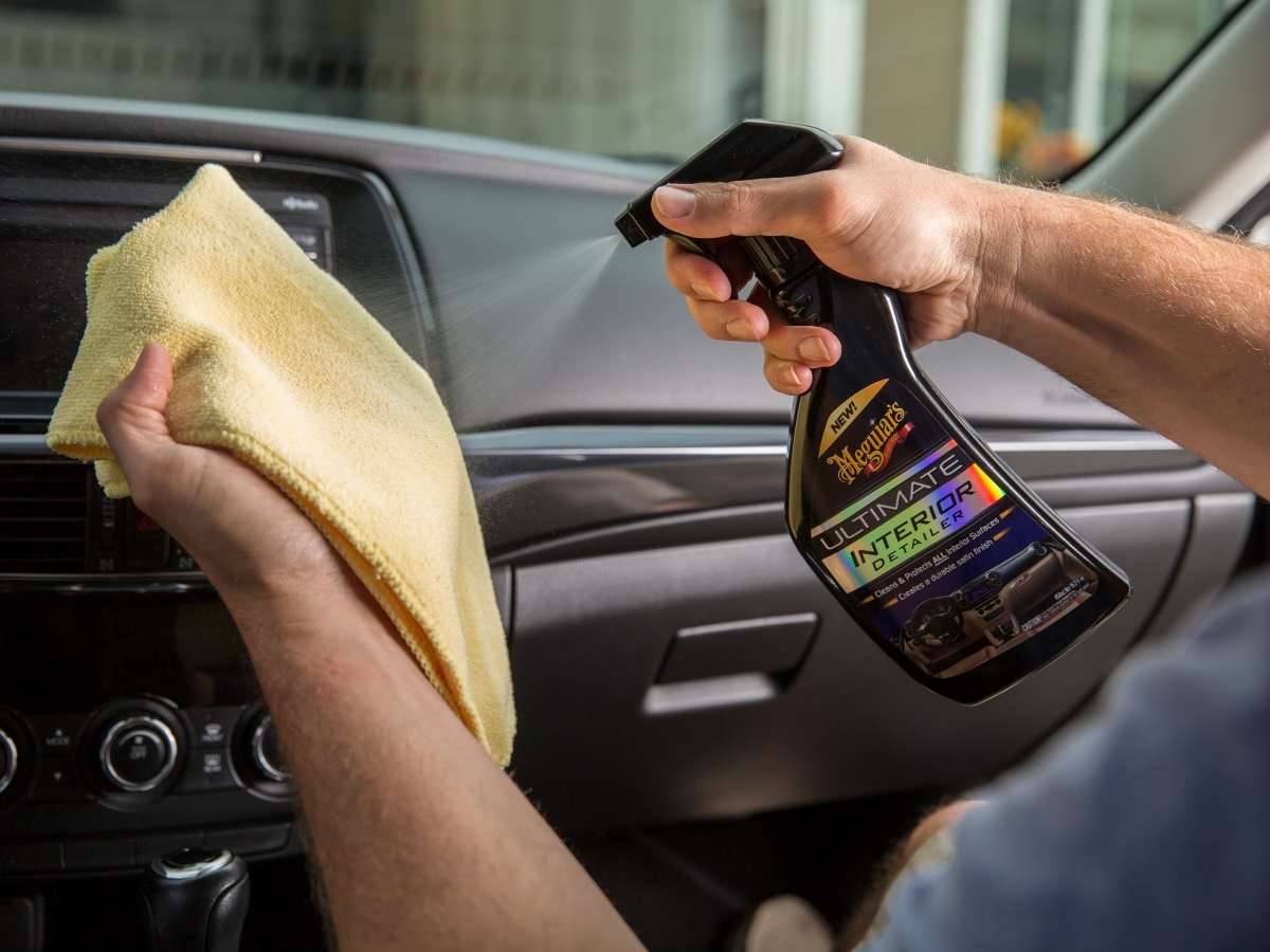 Meguiars-Ultimate-Interior-Detailer3
